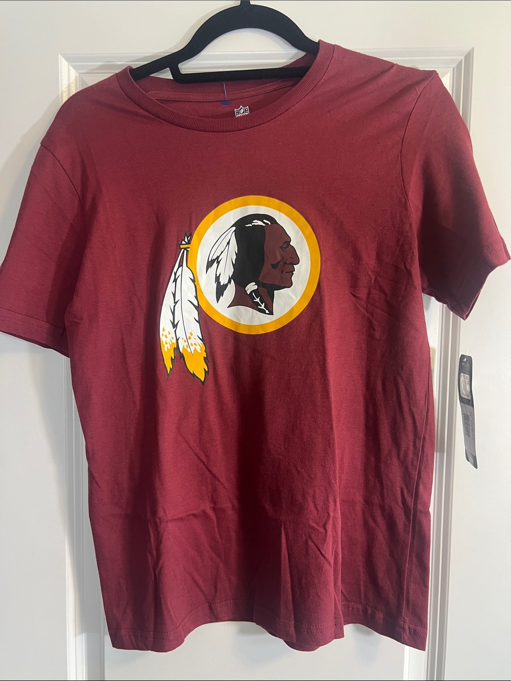 Vintage Washington redskins Graphic Tee with Yellow & White Logo